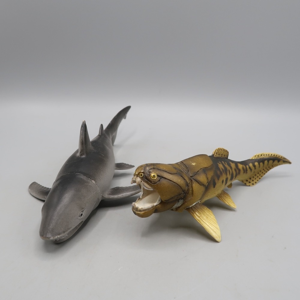 Safari  Wild Safari Dunkleosteus Prehistoric Plastic Dinosaur Figure Shark Lot